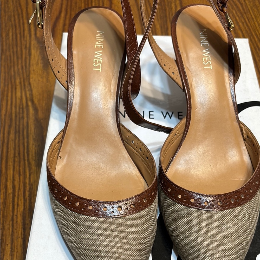 Nine West Women's Brown and Tan kitten heels. Beige/caramel.